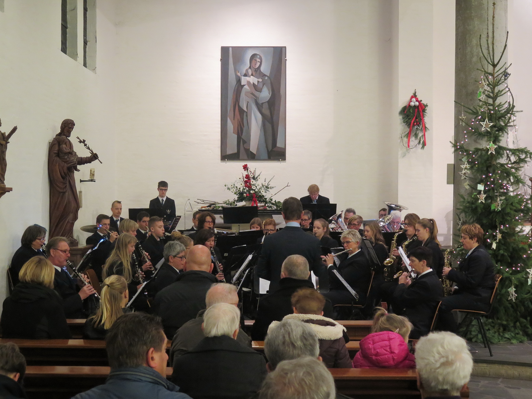 Nieuwsbericht: Harmonie Unitas et Fidelitas komt op kerstavond bij u thuis